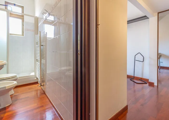 Modern Two-room With Quiet Courtyard * בולוניה