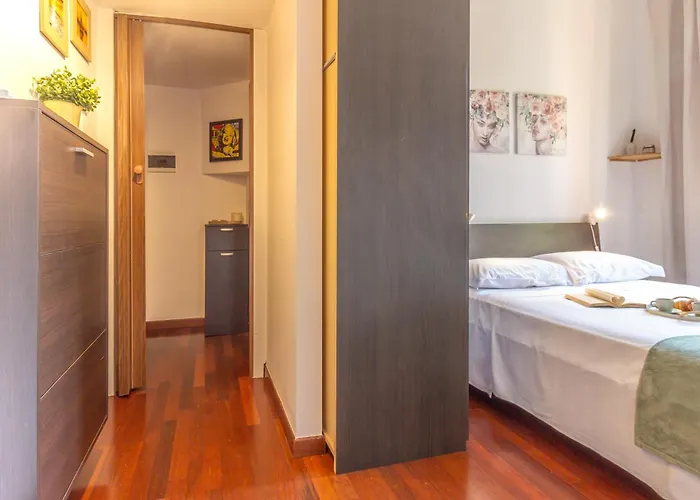 דירה Modern Two-room With Quiet Courtyard *